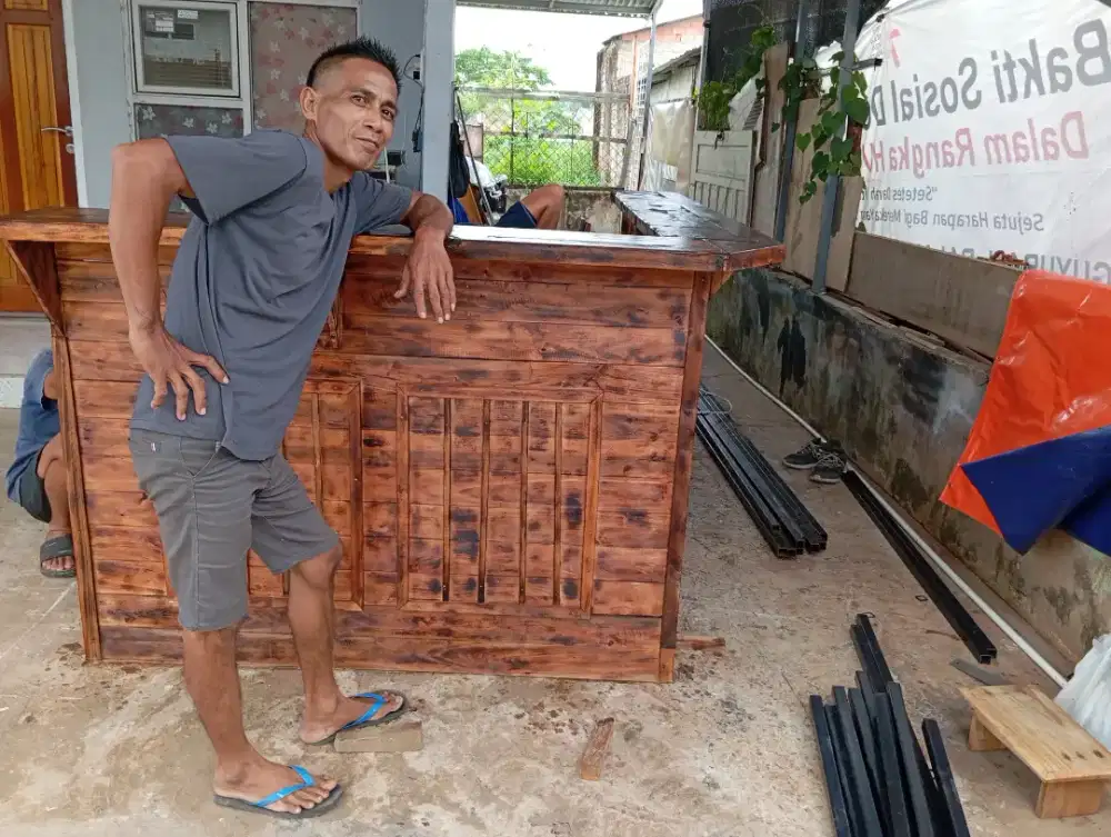 Tempat pembuatan meja cafe besi, meja granit, meja bar, gerobak dll