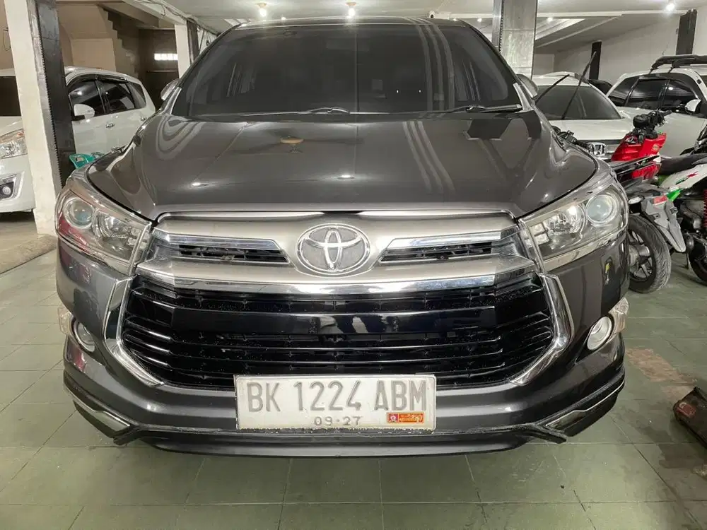 Toyota Innova Reborn 2.4 V matic 2020