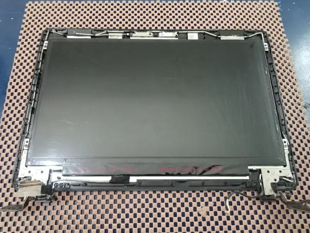 LED 11,6 inchi 30 pin baut kanan kiri