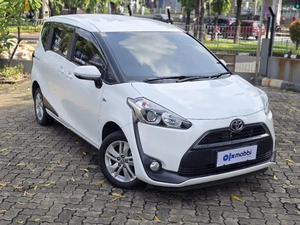 KREDIT SUPER RINGAN Toyota Sienta 1.5 V Bensin-AT 2018 EYP