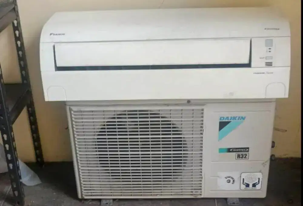 Ac bekas Daikin  inverter thailand  1pk+pasang