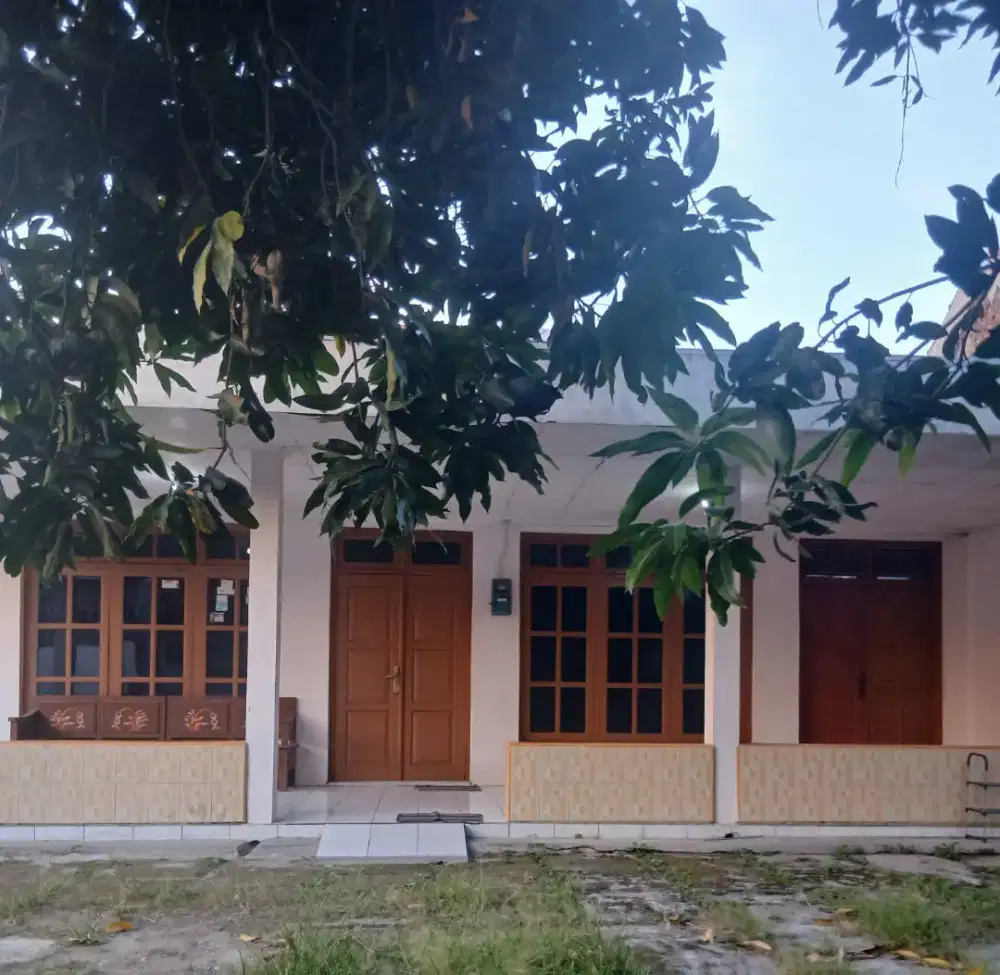 Rumah Luas cocok untuk usaha kontrakan/kos-kosan