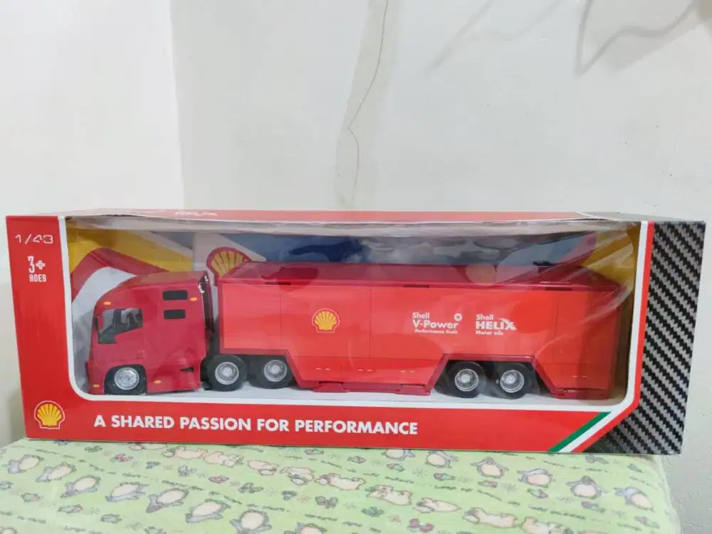 DIECAST 1/43 SHELL FERRARI SERIES - TRUCK HAULER