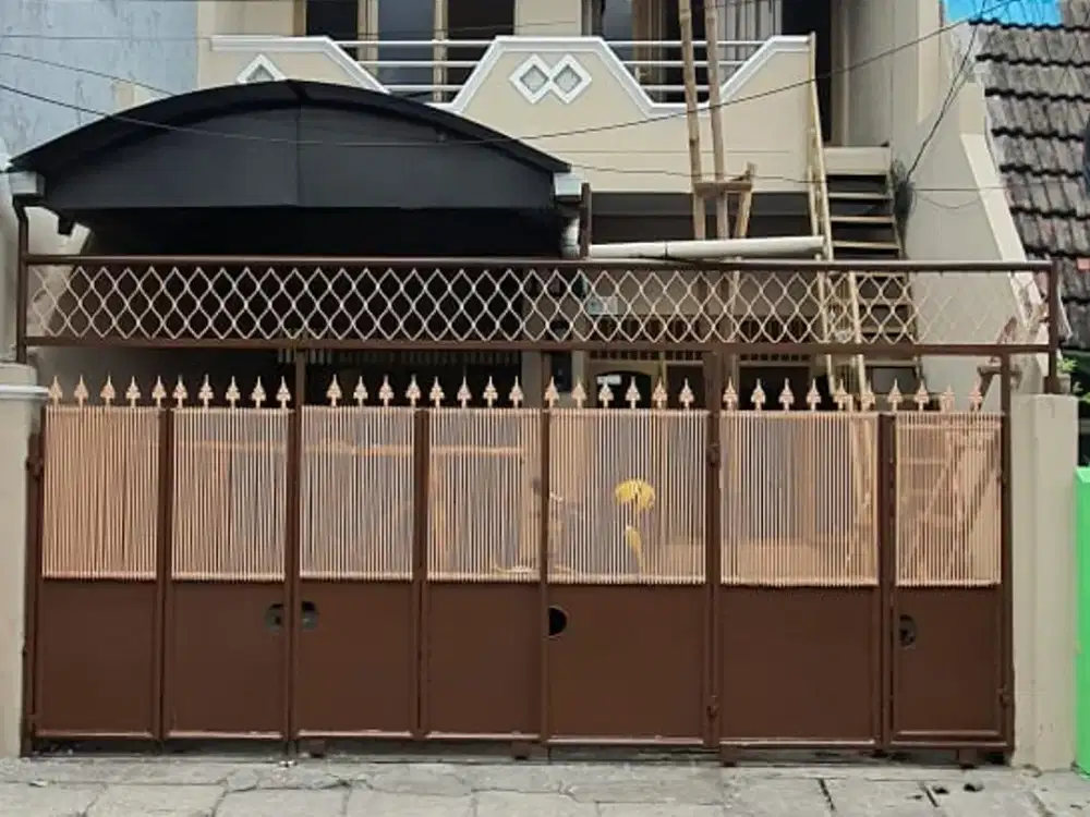 Di Jual Dan Sewakan Rumah 2 lantai di Jl. Cempaka Putih Raya