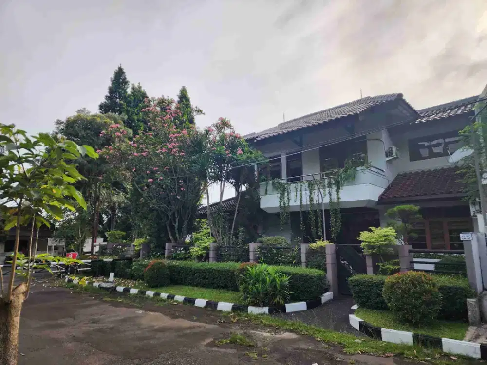 Dijual Rumah 2 Lantai di Jalan Utama Baranangsiang indah
