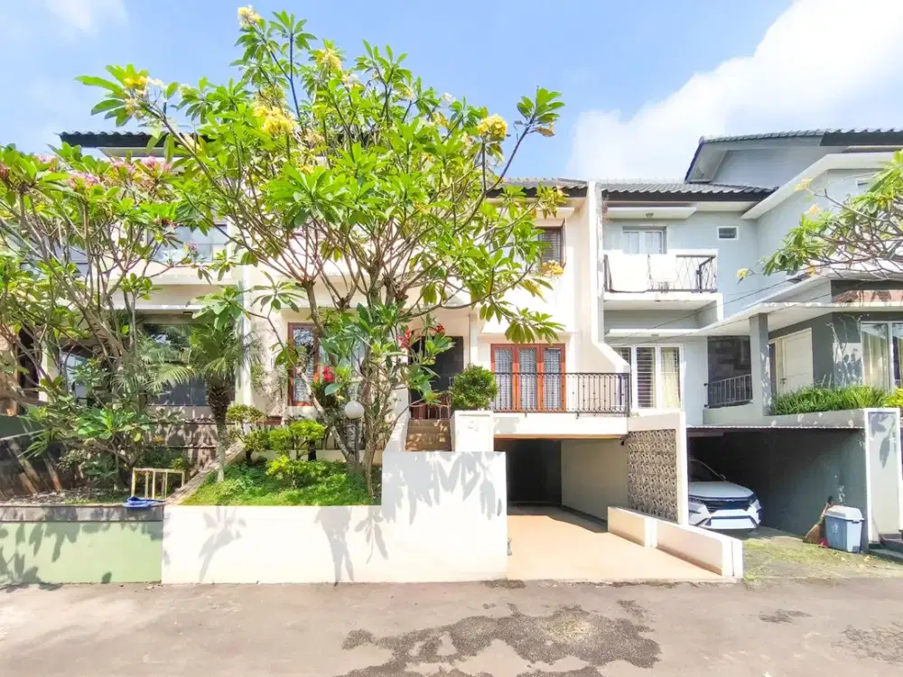 Rumah Luas SHM 15 Menit ke Stasiun Lenteng Agung Hadap Timur J-36363