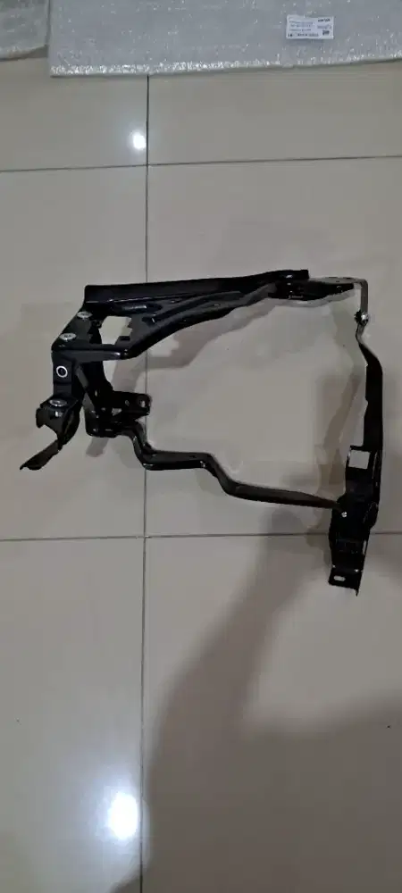 Bullhead Bagian Headlamp Mercy C200 W204