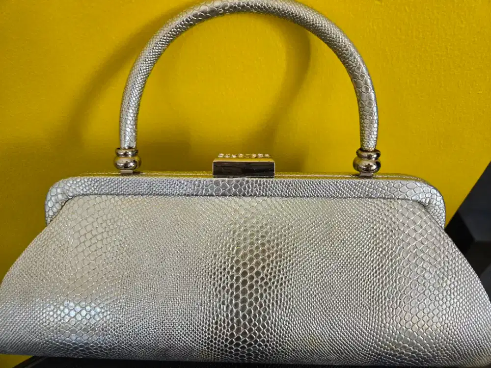 Tas pesta silver mewah