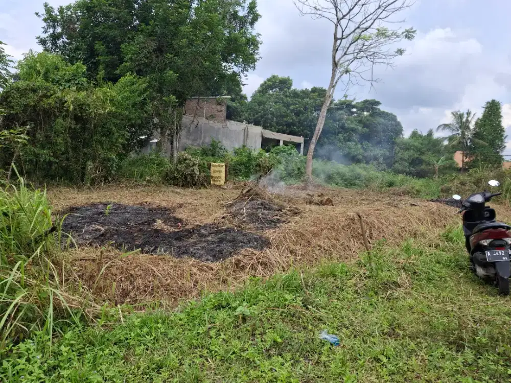 DIJUAL SEBIDANG TANAH