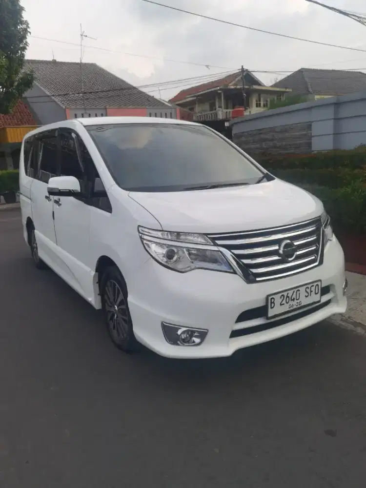 Nissan Serena hws 2015