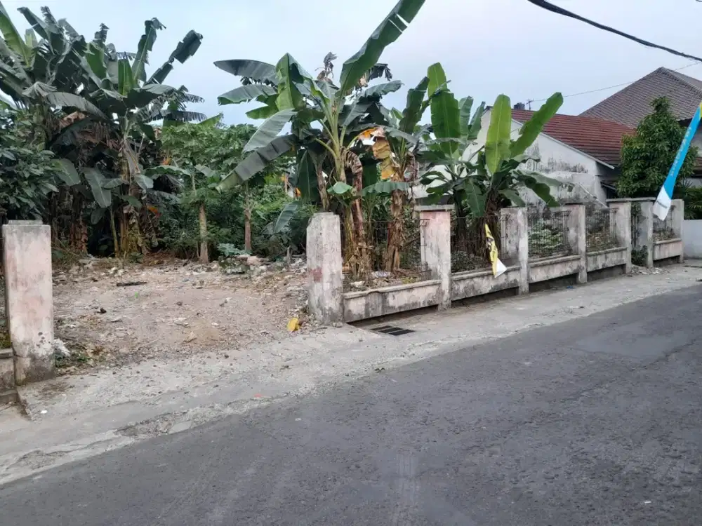 Tanah Luas  Lokasi Premium Dekat Kawasan Bisnis Jalan kaliurang