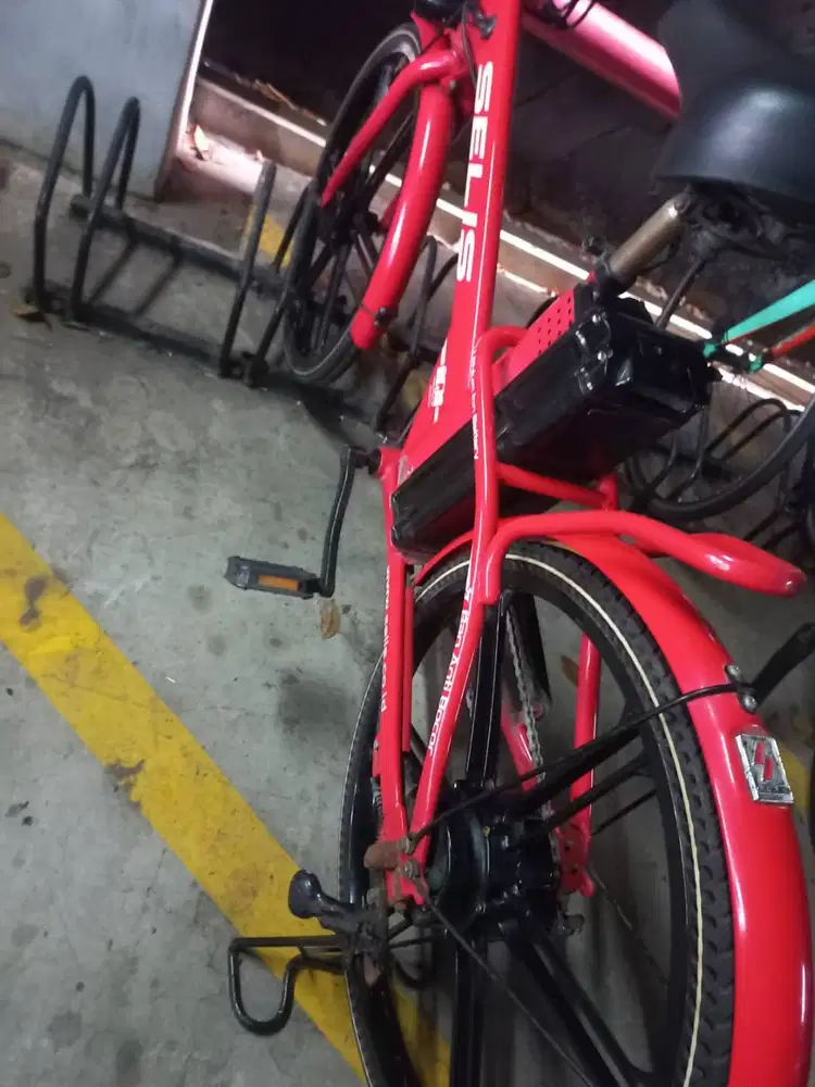 sepeda listrik selis