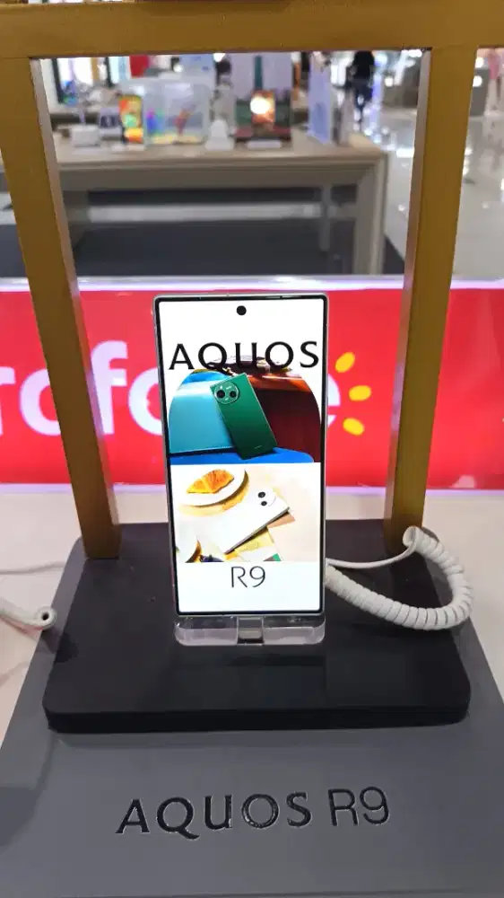 Sharp R9 12/256 COD juga bisa