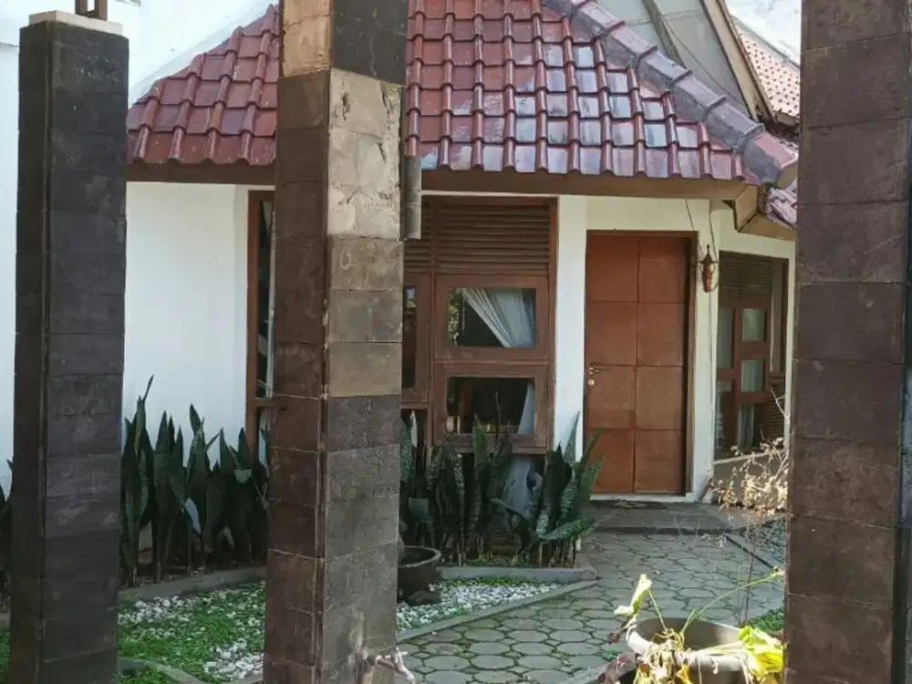 Rumah Lama Murah Lokasi Strategis Dekat tsm Turangga