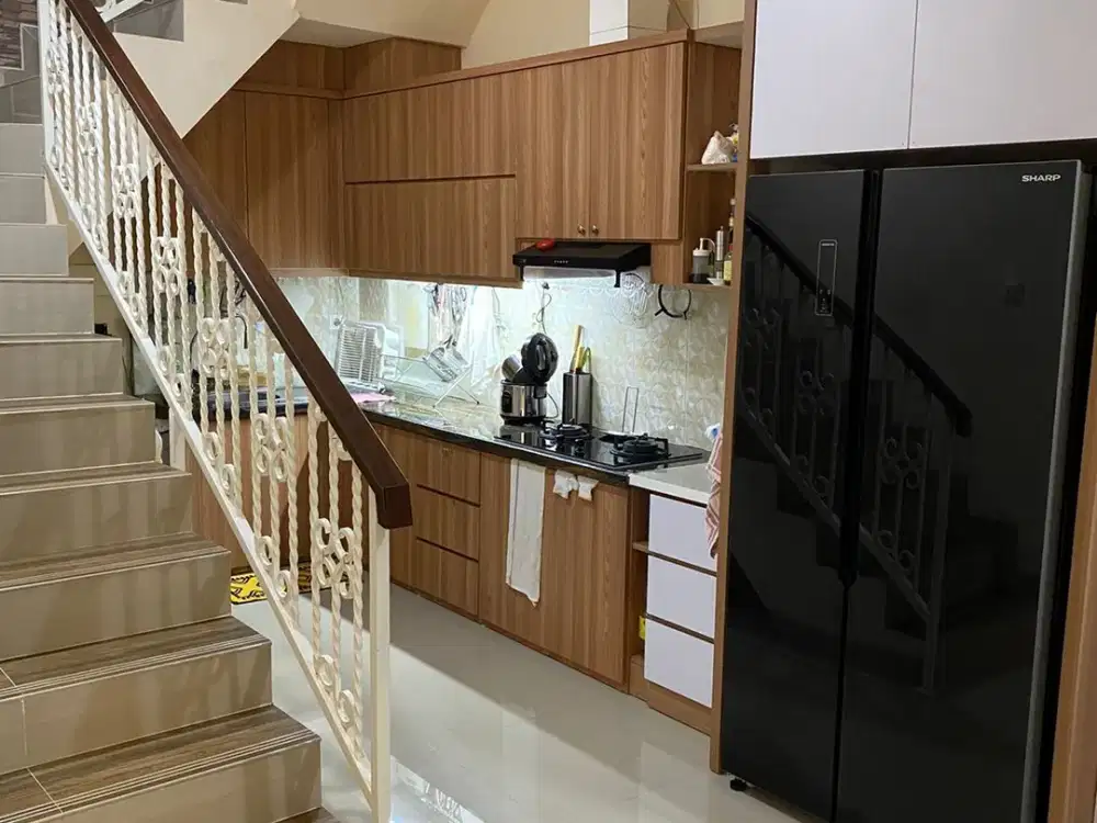 DIJUAL RUMAH MEWAH 2LANTAI MURAH FURNIS TAMPAK SIRING SENTUL CITY SSR665 A2