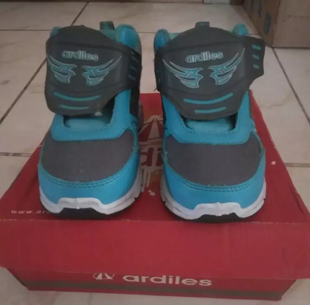 Sepatu ardiles anak