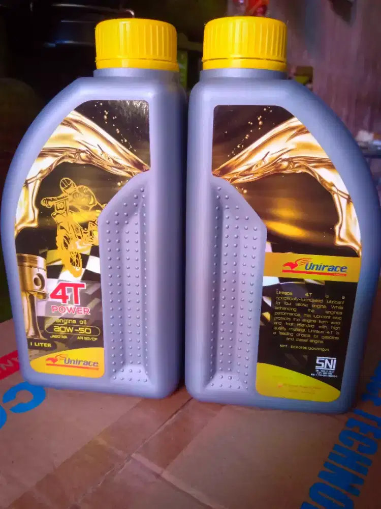 Oli mesin merk unirace 1 liter