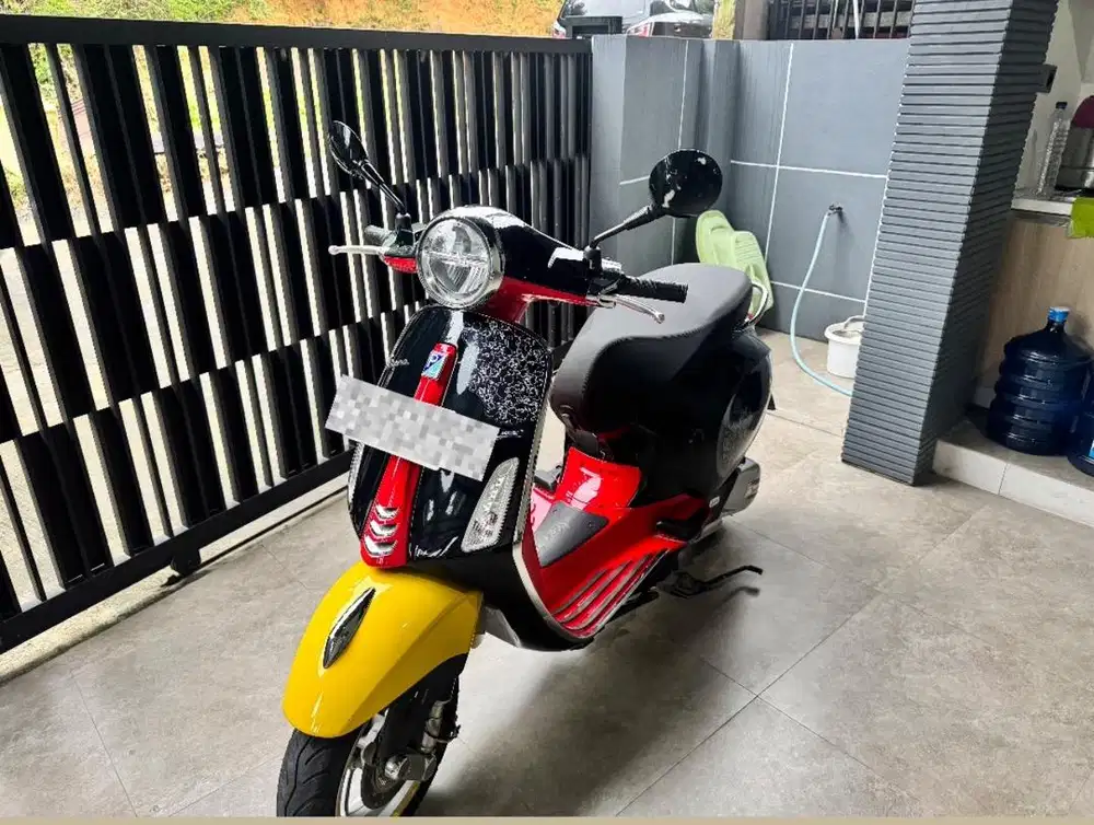 Vespa Primevera Mickymouse Edition 2024