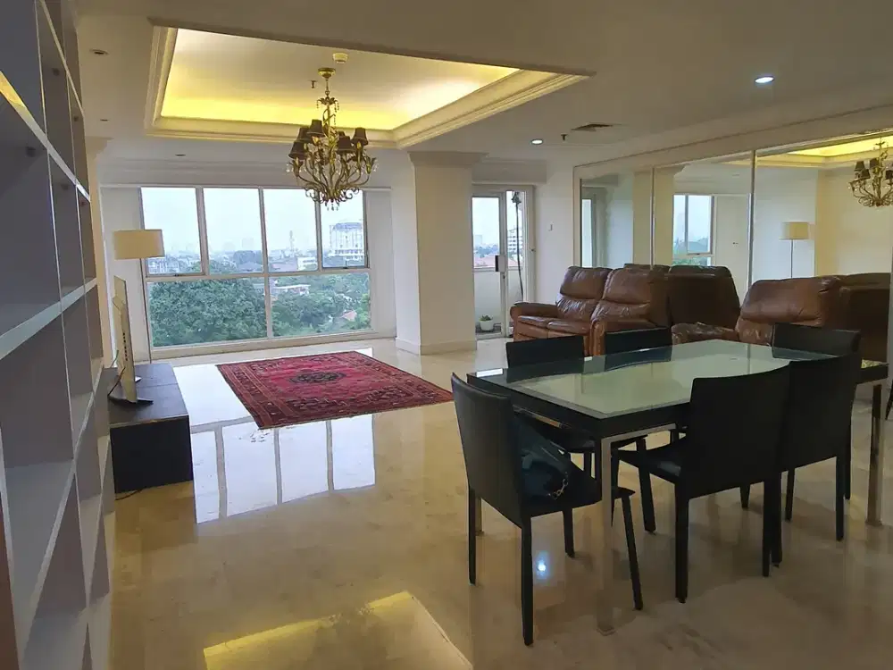 COMFY and LUXURIOUS apartments with green Area in Kemang Jakarta Selatan