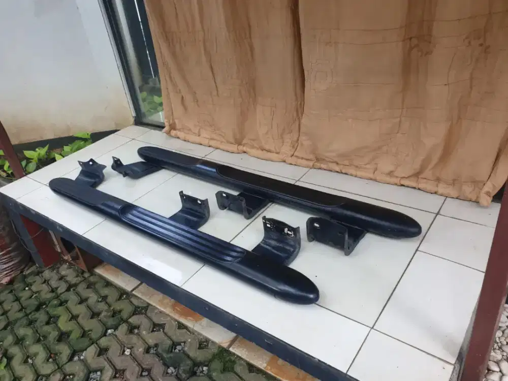 Foot Step Ford Escape