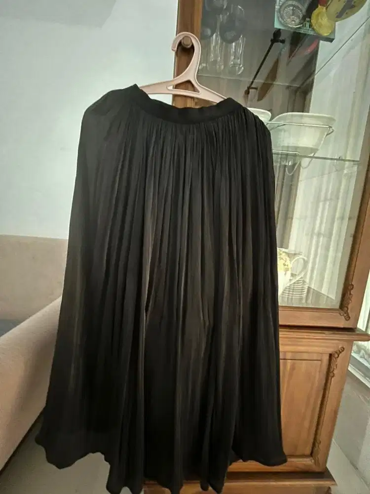 Preloved Rok shimmer 2 x pakai saja