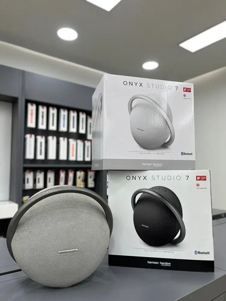 Harman Kardon Onyx Studio 7