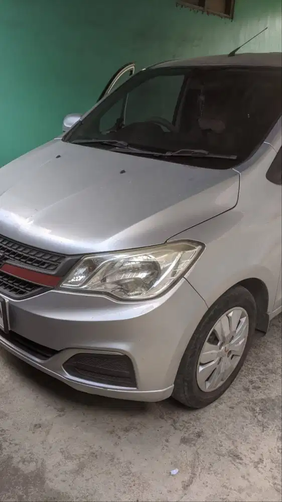 WULING CONFERO 1.5 MT