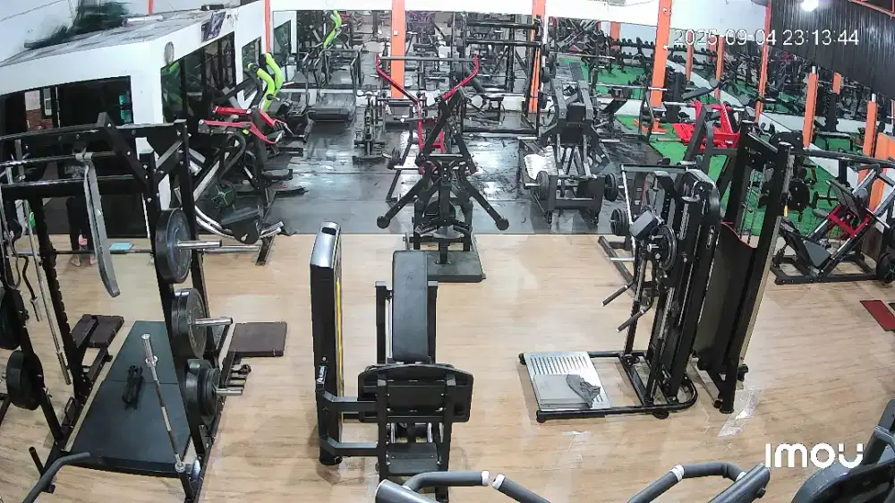 Tukang bersih fitness