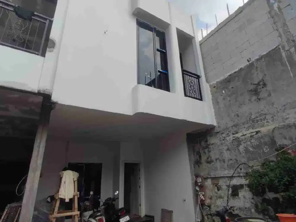 rumah mewah 2 lantai di pisangan baru dekat stasiun jatinegara jakar