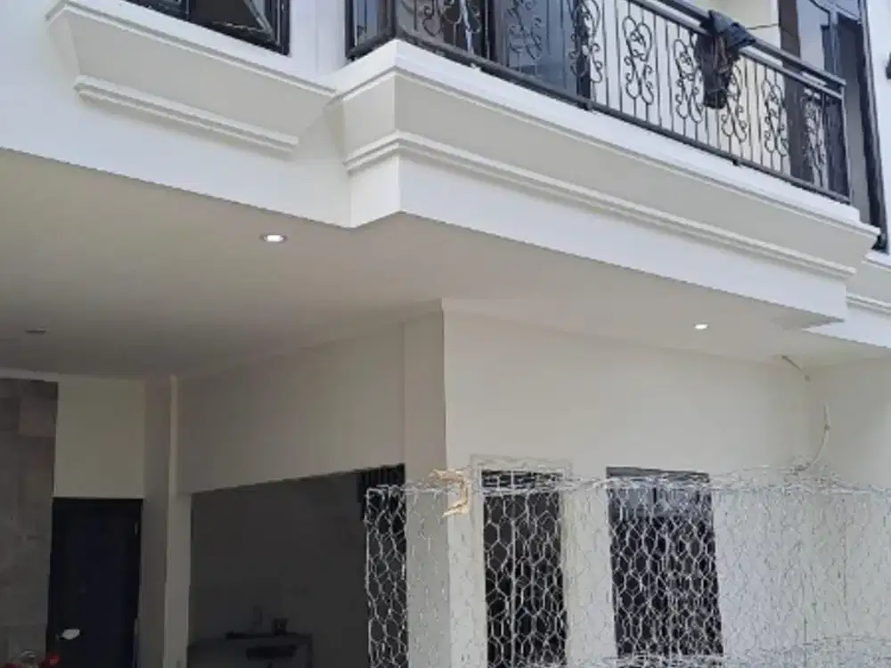 rumah mewah 2 lantai di cempaka putih barat jakarta pusat