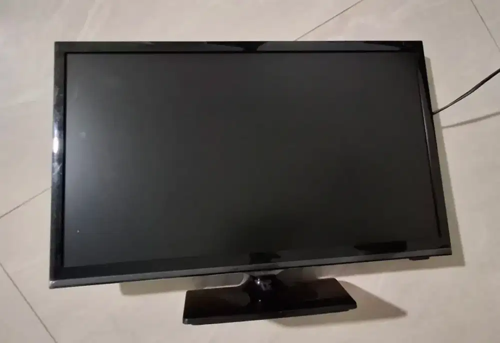 TV SAMSUNG LED 20 IN