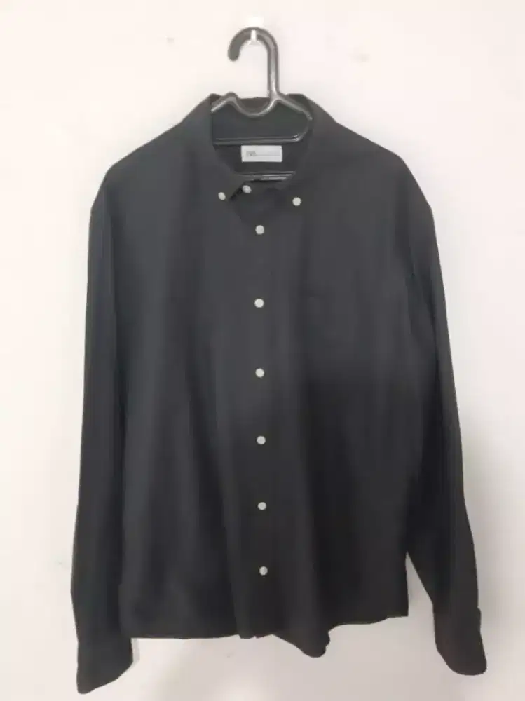 Kemeja ZARA MEN ORIGINAL Hitam Size L Made in Bangladesh Like New