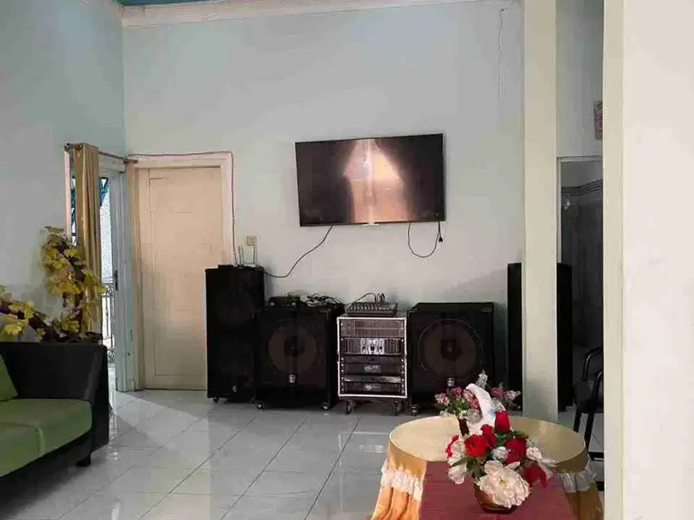 Ruko 3 lantai lokasi pinggir jalan raya dekat rumah sakit di kaliabang tengah bekasi utara