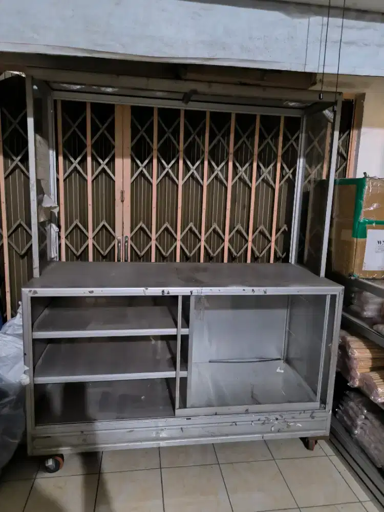 Rombong bekas bahan aluminium