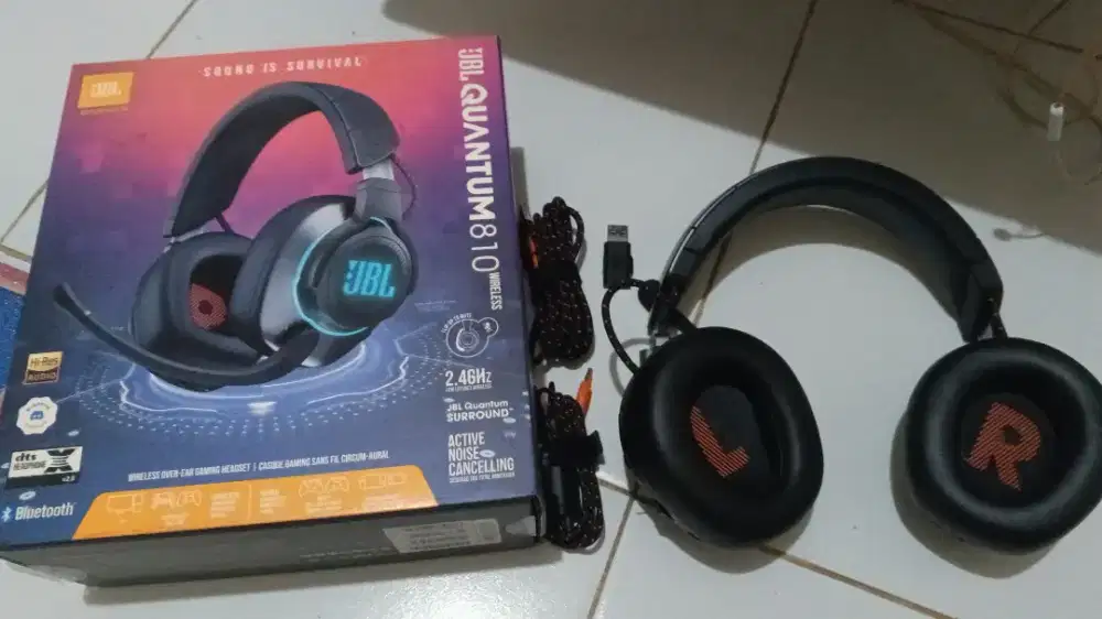 JBL Quantum 810 Wireless
