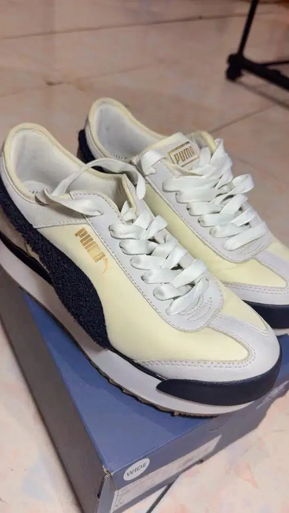 Sepatu Puma amor heritage / sepatu sport