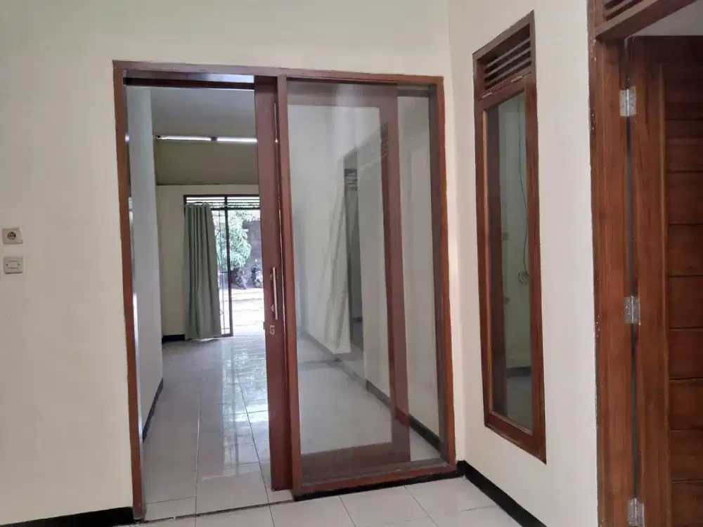 Rumah pesona bali bojongsoang buah batu bandung dekat stt telkom bubat