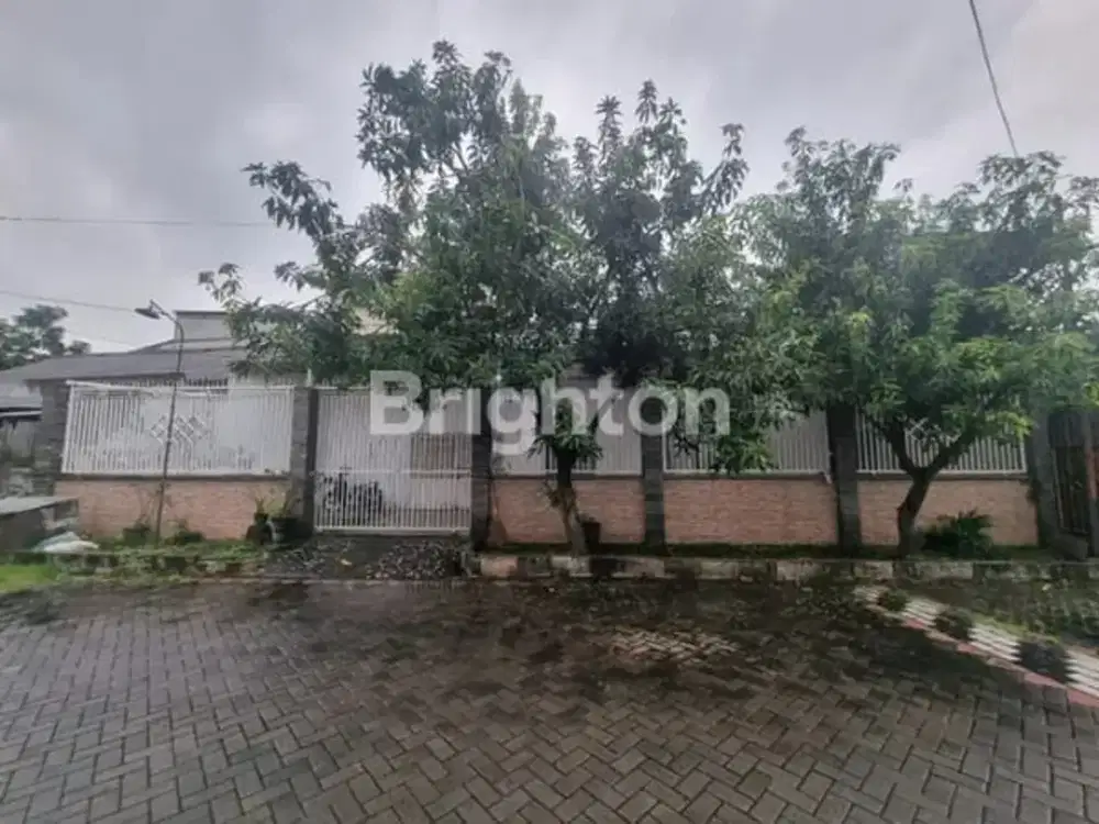 Dijual Rumah Second Terawat Pondok Candra, Dekat Merr 
