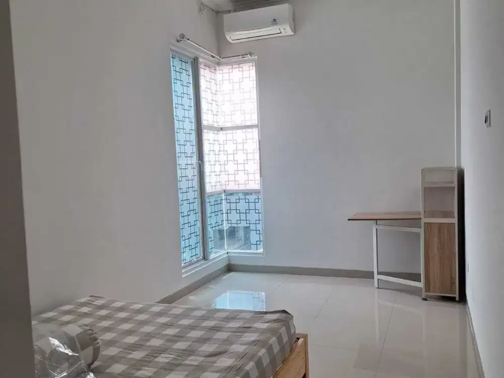 Disewakan kamar Kos Putri kamar mandi dalam di gading serpong