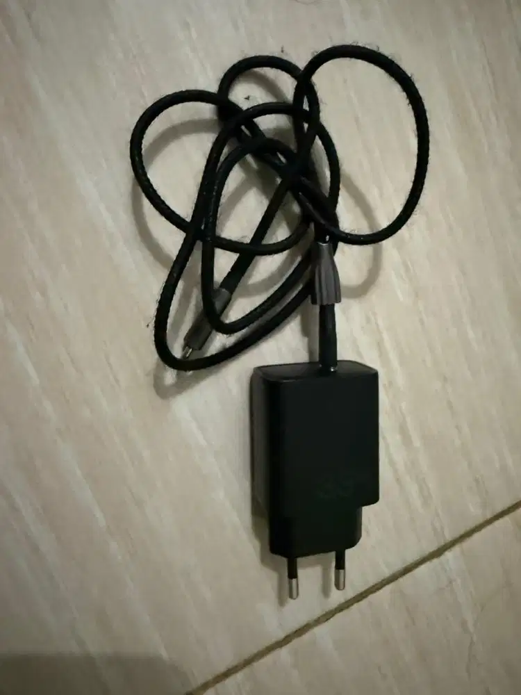 Kabel dan Adaptor 33 watt