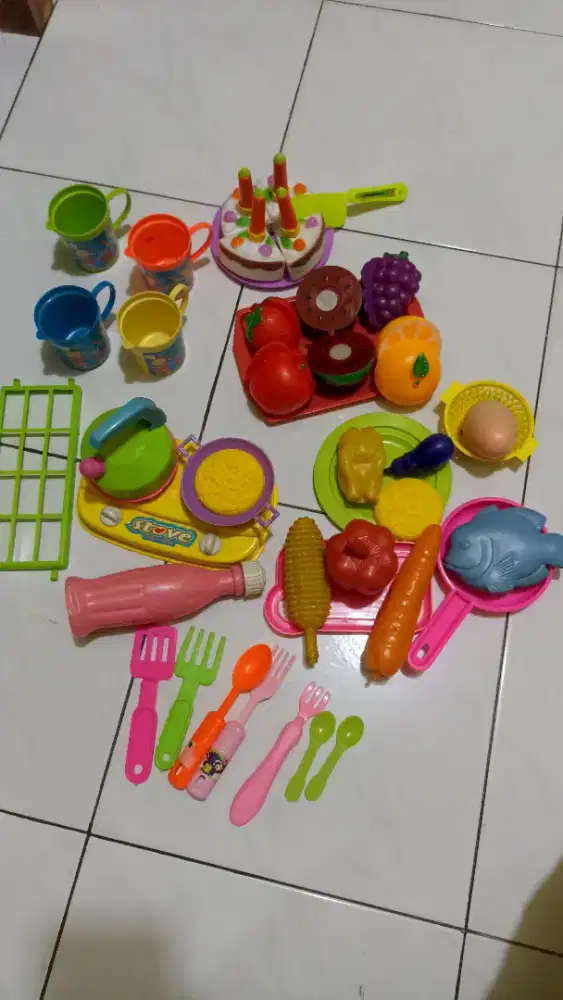 Mainan masak masakan campur