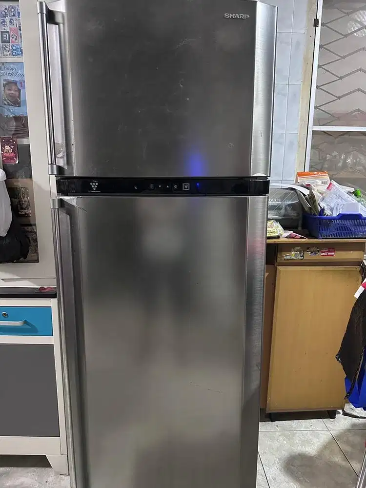 DIJUAL KULKAS SHARP 2 pintu