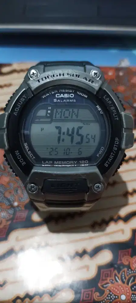 Jam Casio tough solar normal
