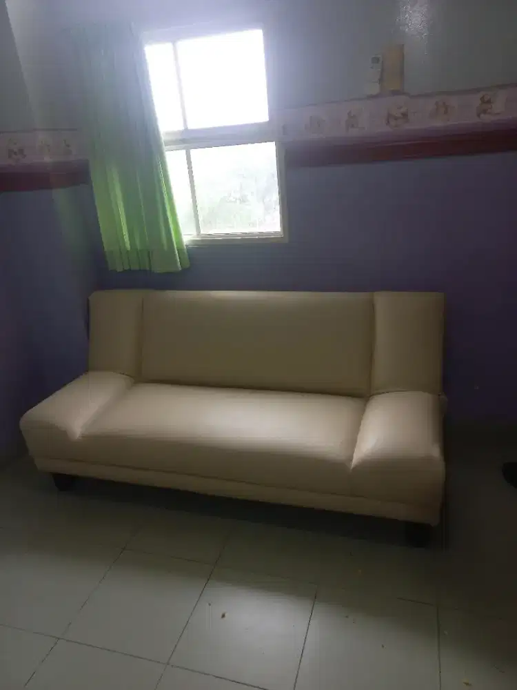 Tempatnya serice sofa