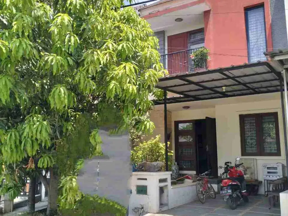 Rumah bagus terawat di Harmoni Harapan Indah Bekasi