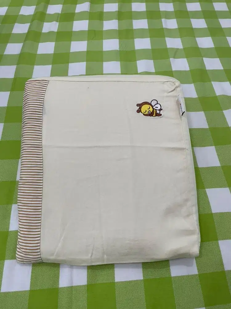 Bantal Babybee slopped pillow