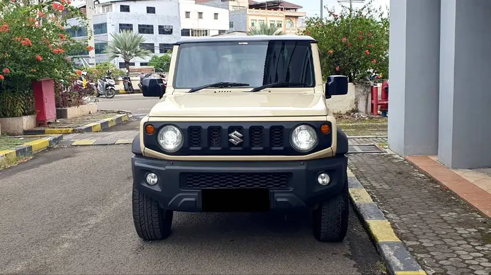 Suzuki Jimny 1.5 4x4 3 Door AT Coklat 2022 Like New Low KM 11Rb Record