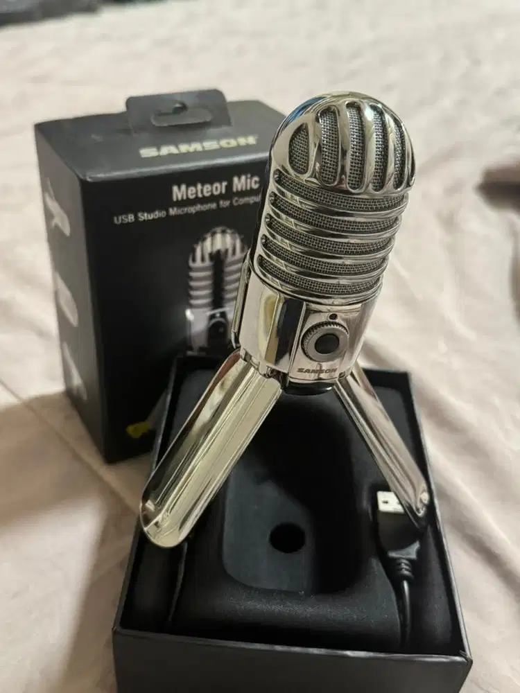 Samson Meteor Mic (USB Studio Condensor Microphone)