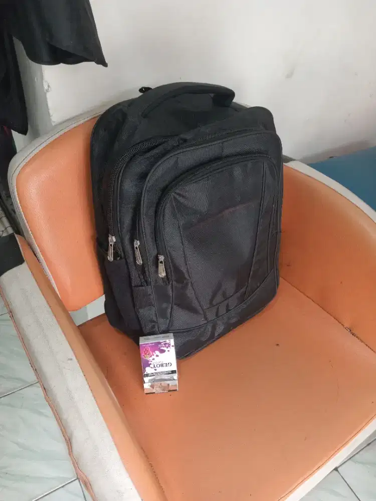 Tas gemblok tas kerja