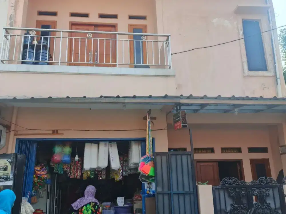 Di jual rumah 2 lantai siap huni di tanjung barat Jaksel